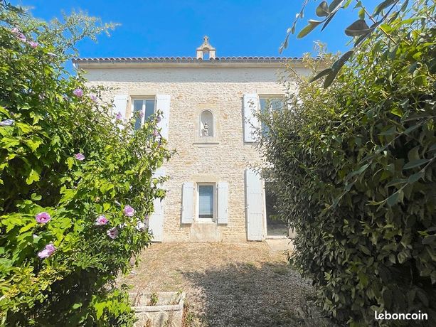 Maison 12 pièces 265 m²