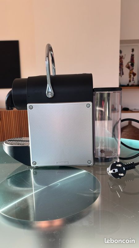 Cafetiere Nespresso Magimix (image 1)