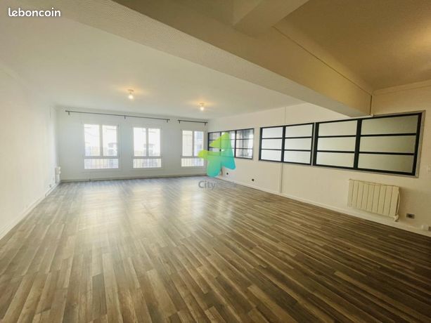 Loft 2 pièces 102 m²