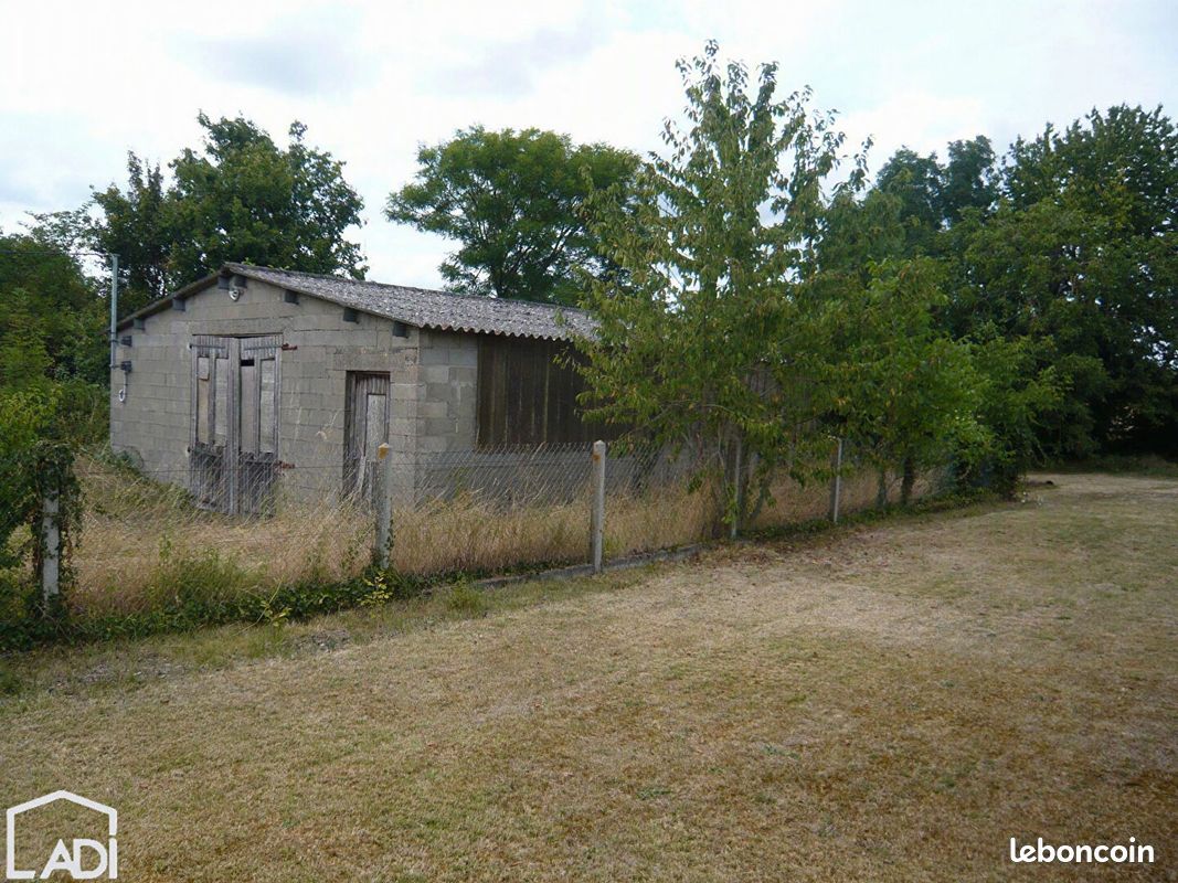 Terrain 556 m² · à Salles · 556 m² · 20 000 €