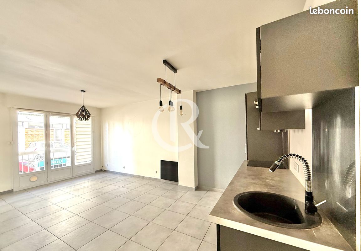 Appartement 2 pièces 43 m² · à Hyères · 43 m² · 140 000 €