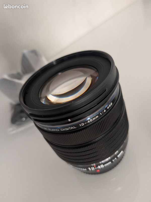 Objectif OM System 12-45mm f4 Pro [Garantie 5 ans] (image 3)