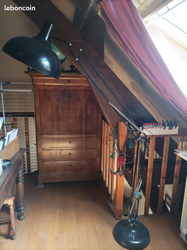 Lampe sur pied noir (image 2)