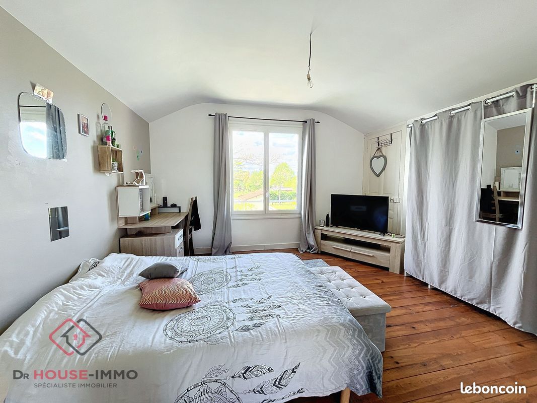 Maison 5 pièces 97 m² - Neuvic 24190 (image principale 6)