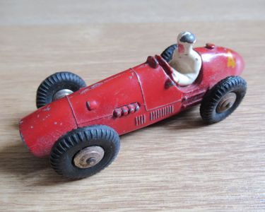 Dinky Toys 511 Auto de Course Ferrari Virtually Mint/Nice box – JK DIE