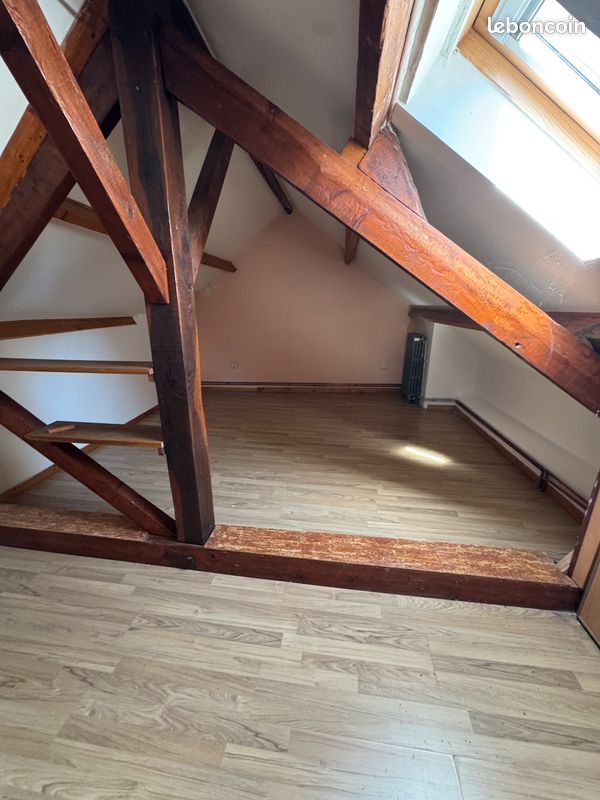 Maison 8 pièces 144 m² · à Sonchamp · 143,5 m² · 360 000 €