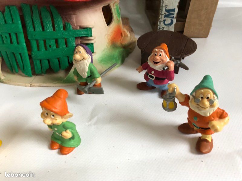Maison et personnage de blanche neige et les 7 nains Bully Made in Germany (image 6)