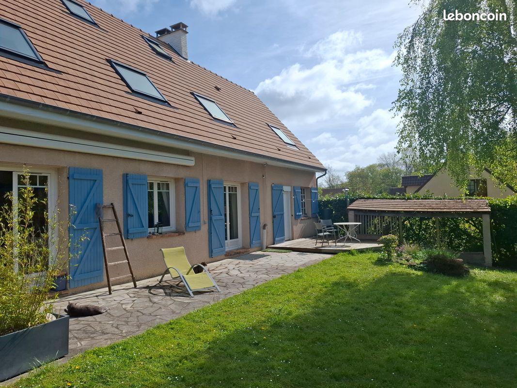 Maison 7 pièces 168 m² · à Neauphle-le-Vieux · 168 m² · 499 000 €