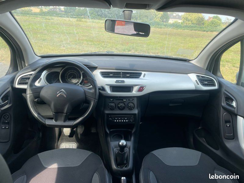 Citroën C3 1.4i(TU) 75cv/ Année 2012/ Embrayage Neuf/Distribution Ok/ 1ère Main/ Suivi complet Citroën /Garantie/Ct Ok (image 3)