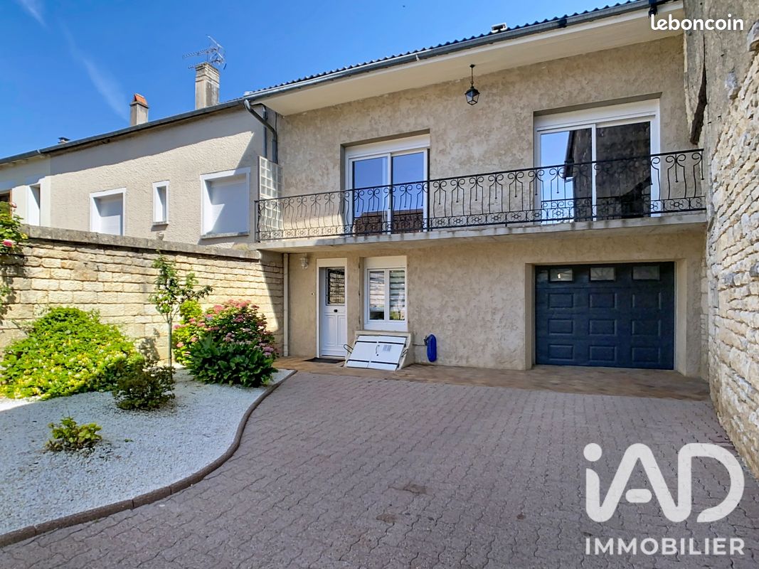 Maison 7 pièces 185 m² · à Laville-aux-Bois · 185 m² · 220 000 €