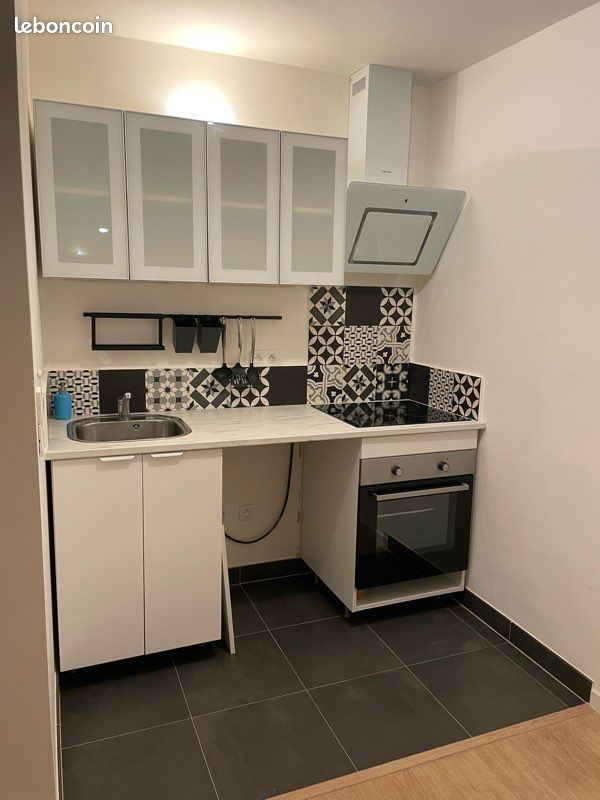 Appartement 1 pièce 26 m² · à Châtillon · 26 m² · 820 €/mois