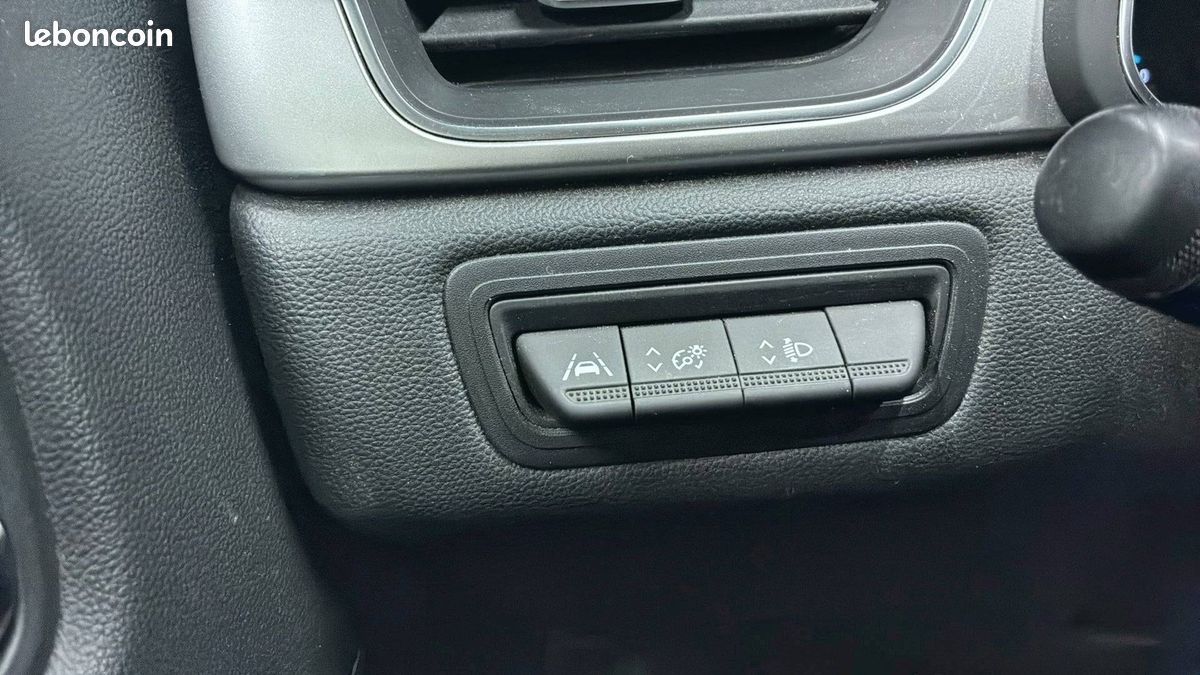Renault captur e tech 145 21 intens (image 26)