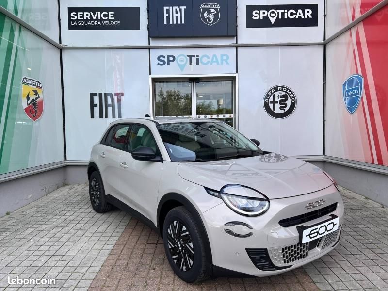 Fiat 600 e 156ch 54kWh Business Edition (Certinergy 6100 déduit) (image 3)