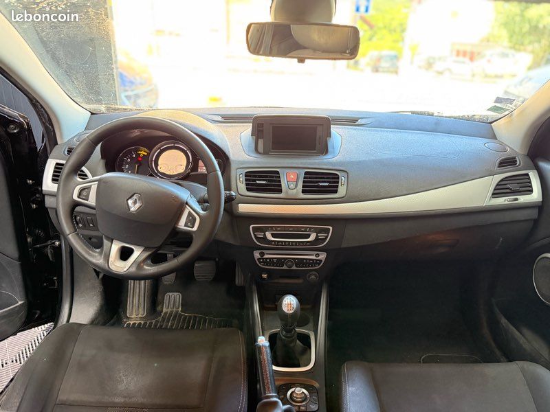 RENAULT MÉGANE ESTATE 1.9dci ECO2 131CV ( REPRISE POSSIBLE) (image 5)