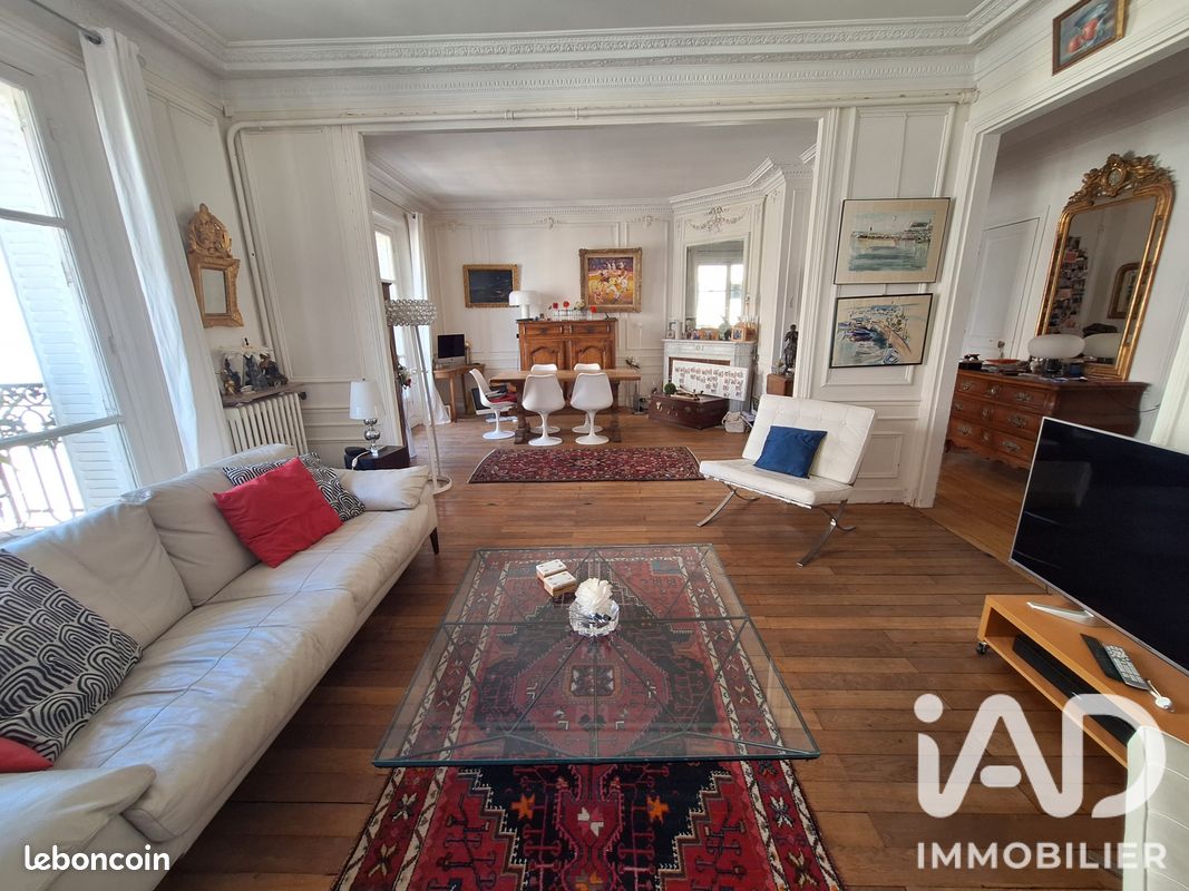 Appartement 4 pièces 102 m² · à Paris 15ème · 102 m² · 1 060 000 €