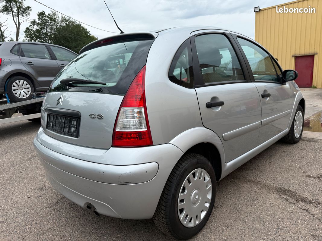 Citroën C3 Phase 2 1.4 HDI 70 Ch 4 Cv Confort Clim (image 7)