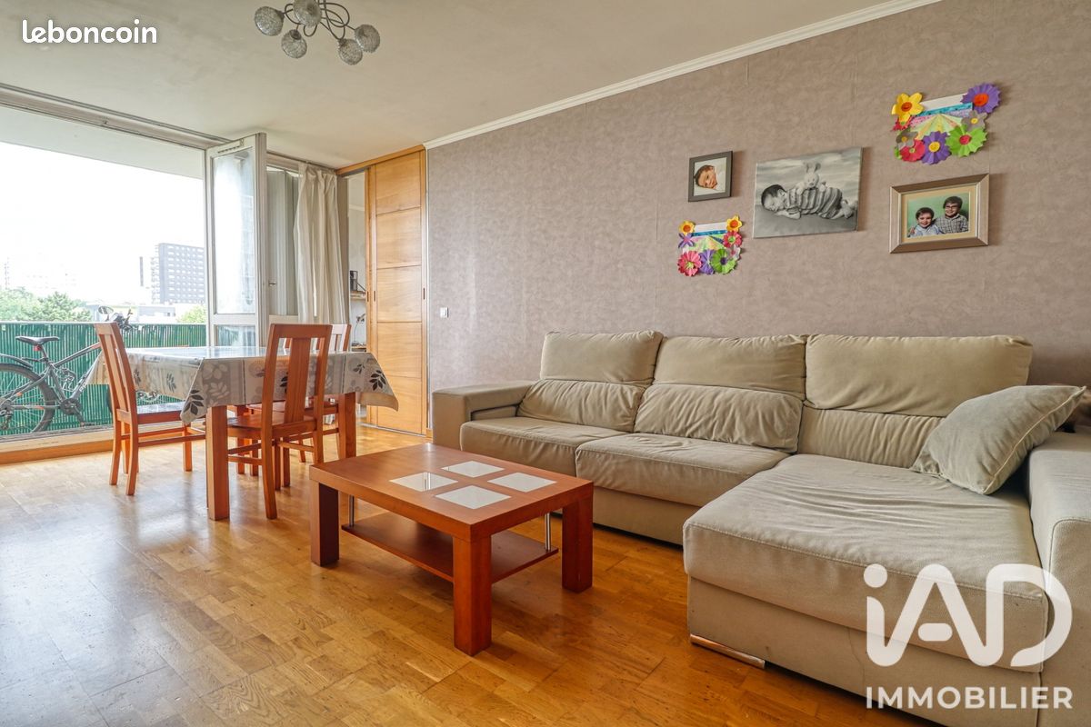 Appartement 4 pièces 82 m² · à Montigny-lès-Cormeilles · 82 m² · 160 000 €