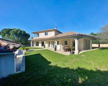 Maison 1 480 000 € - 392 m²