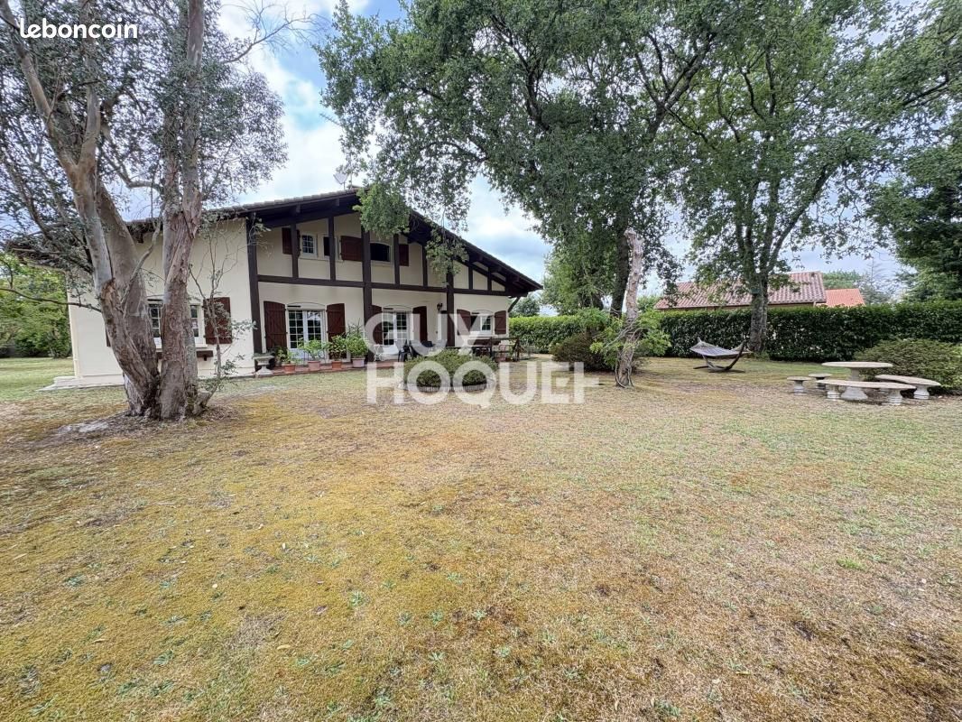 Maison 6 pièces 204 m² · à Escource · 204 m² · 339 200 €