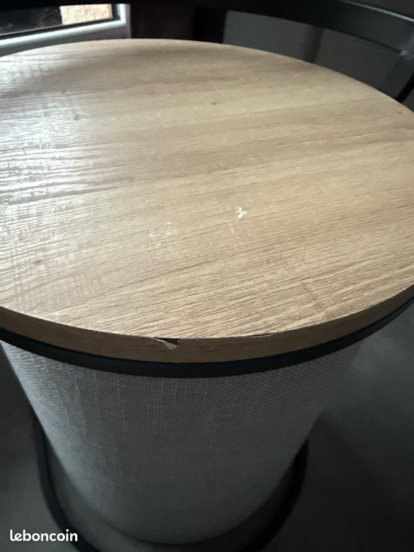 Table / pouf encastré (image 2)