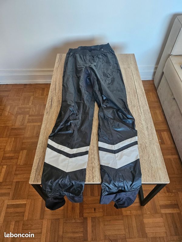 Pantalon de pluie (image 1)