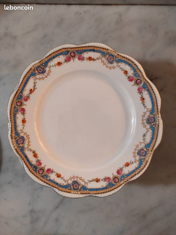 Lot 9 assiettes + plat serviteur mendiant Porcelaine fine de Tchécoslovaquie (image 1)