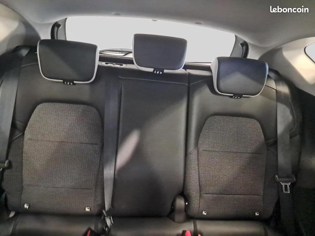 Renault Captur E-Tech 145 - 21 Intens (image 18)