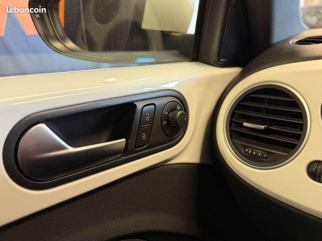 Volkswagen coccinelle 1.6 tdi 105 ch radar de recul avant et arriere (image 20)