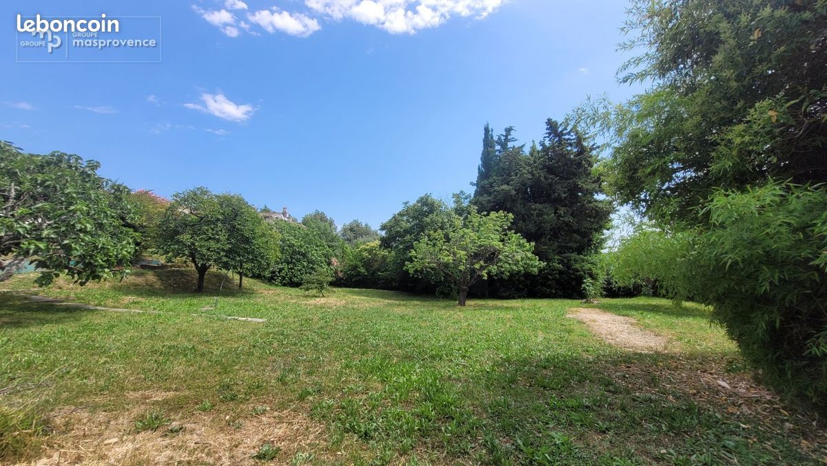 Terrain à bâtir de 1159 m² à LA COLLE-SUR-LOUP (06) · 490 000 €