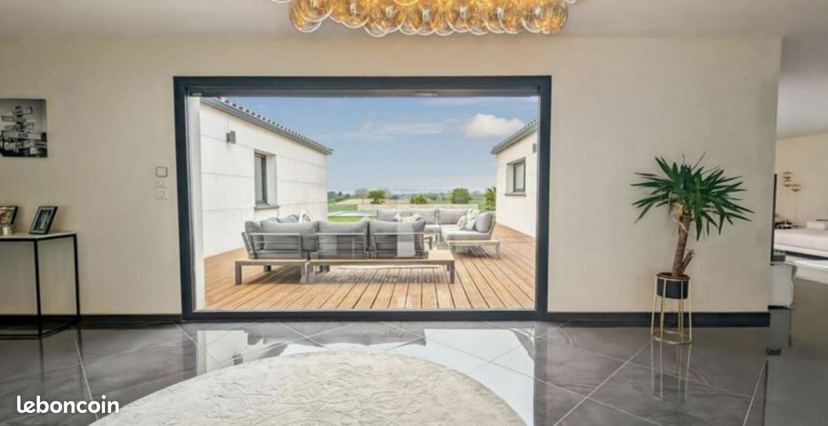 Maison 7 pièces 290 m² · à Lasbordes · 290 m² · 490 000 €