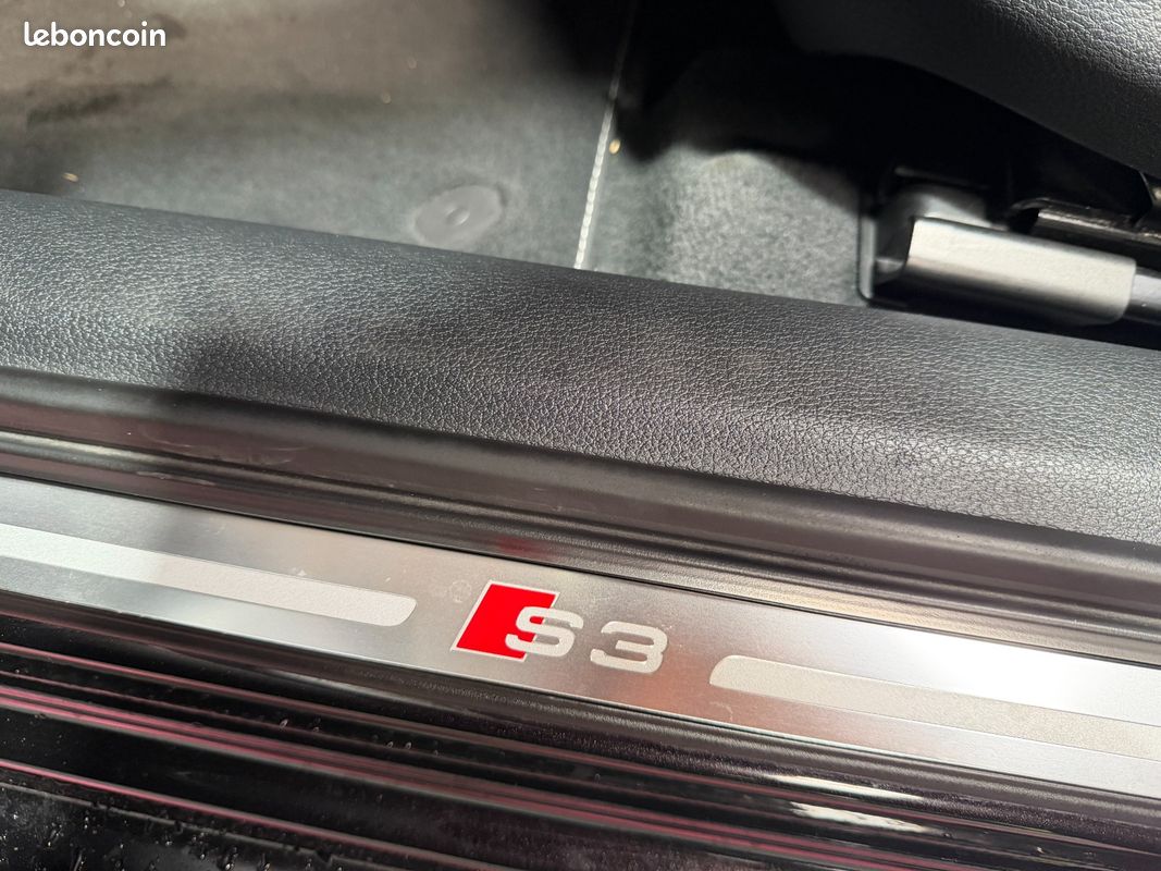 AUDI S3 SPORTBACK 2.0 TFSI 300ch Quattro S-Tronic 6 - NOIR PANTHERE / SUIVI COMPLET / PACK CARBONE (image 17)