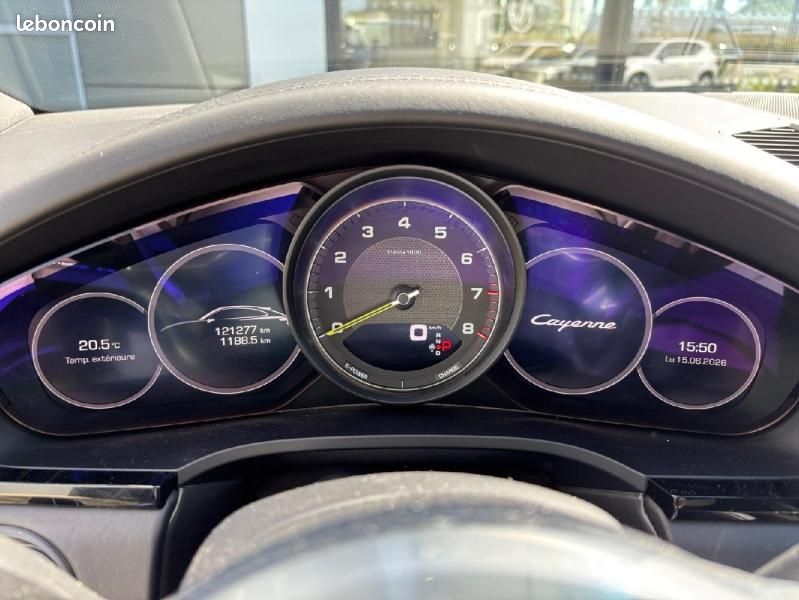 Porsche Cayenne Coupé 3.0 V6 462ch E-Hybrid (image 18)