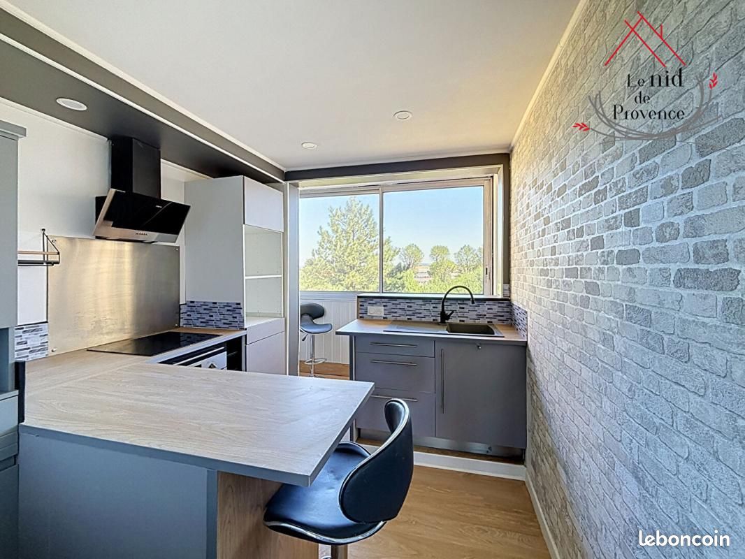 Appartement 4 pièces 73 m² · à Orange · 73 m² · 110 000 €