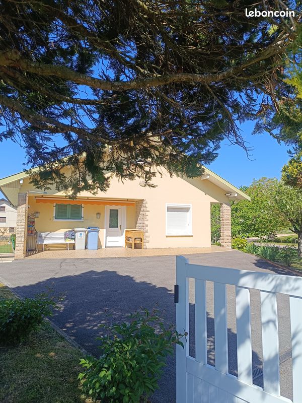 Maison 6 pièces 140 m² · à Saint-Amour · 140 m² · 245 000 €