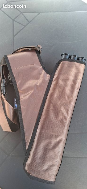 Voraga Avalon Carquois Latéral Classique Droitier (RH) – Noir, 3 Tubes, 2 Poches, Ceinture Incluse