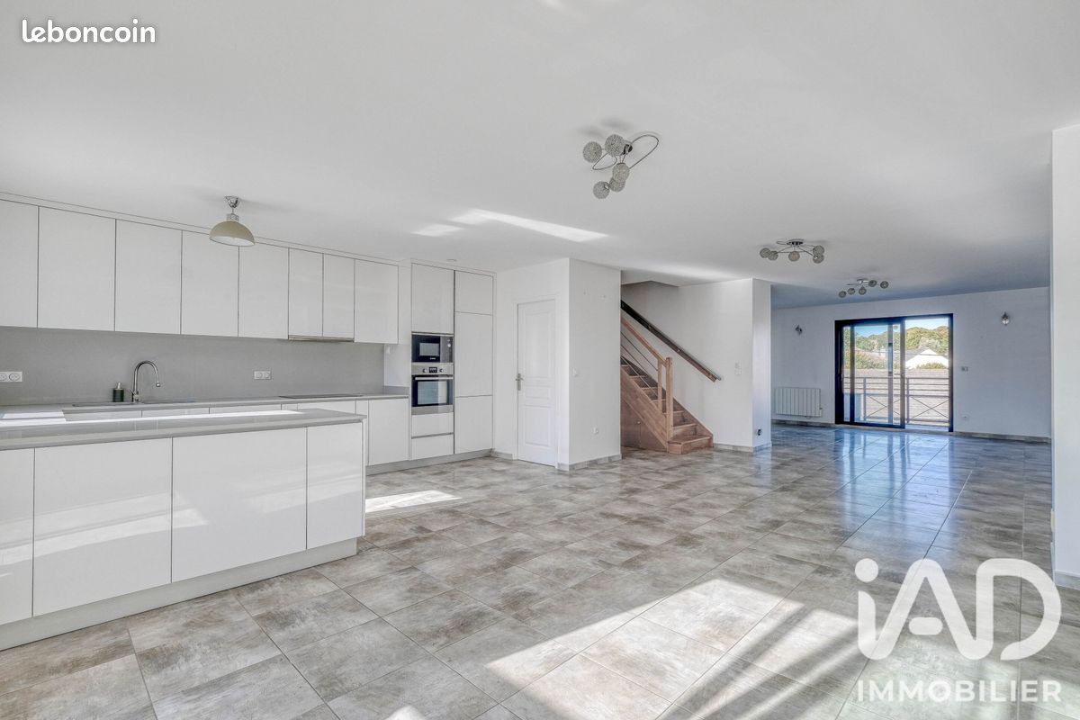 Appartement 5 pièces 119 m² · à Claye-Souilly · 119 m² · 414 000 €