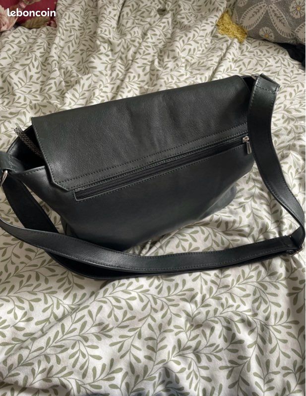 Sacoche cuir (image 2)