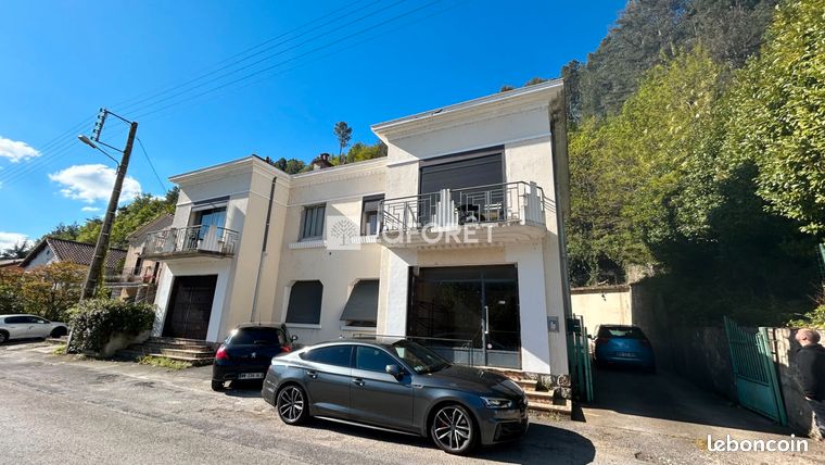 Maison 6 pièces 276 m²