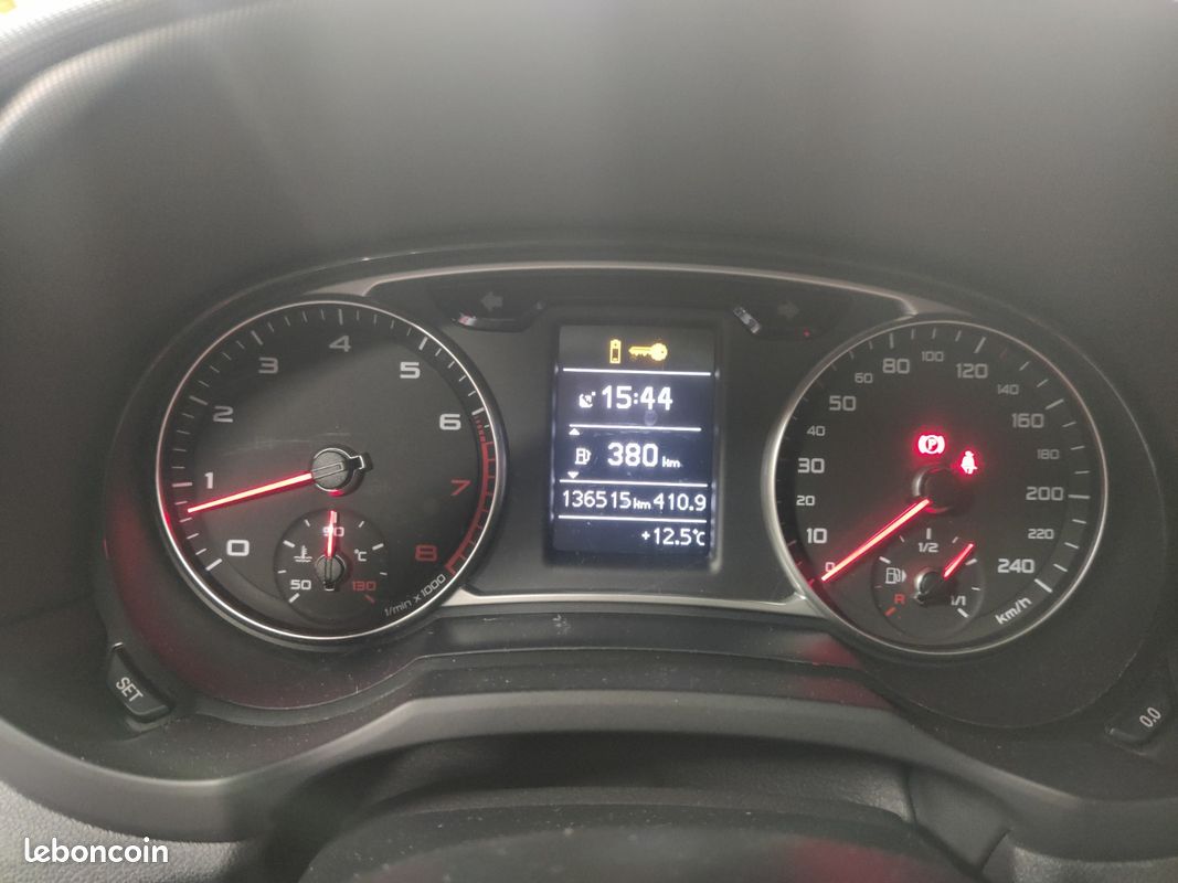 AUDI A1 SPORTBACK 1.4 TFSI 122 Ambition (image 26)