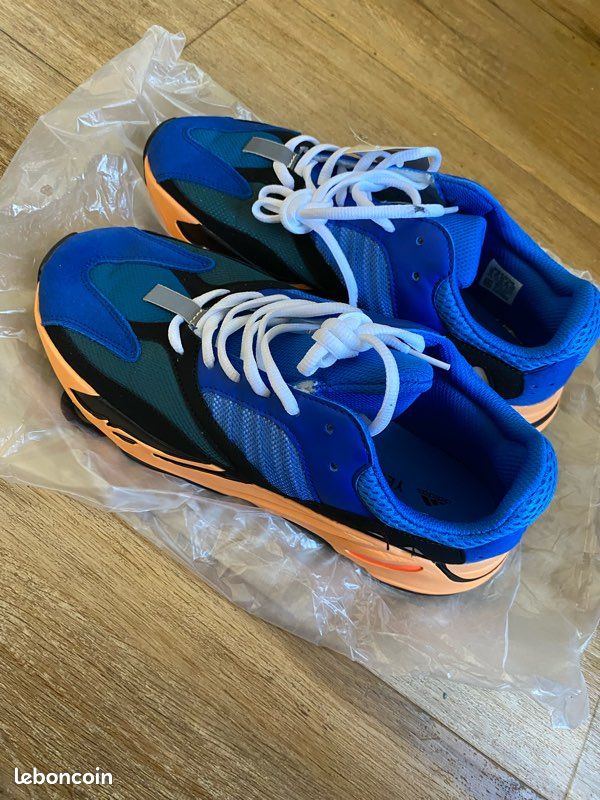 Yeezy wave runner (image 6)