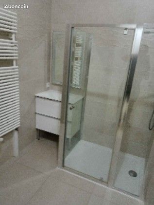 Appartement 1 pièce 28 m² · à Versailles · 28 m² · 842 €