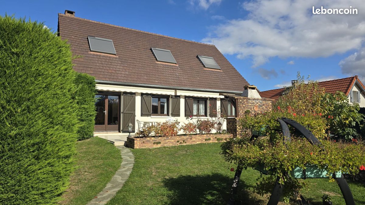 Maison 7 pièces 142 m² · à Pecqueuse · 142 m² · 440 000 €