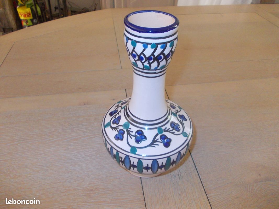 Vase colore en ceramique (image 1)