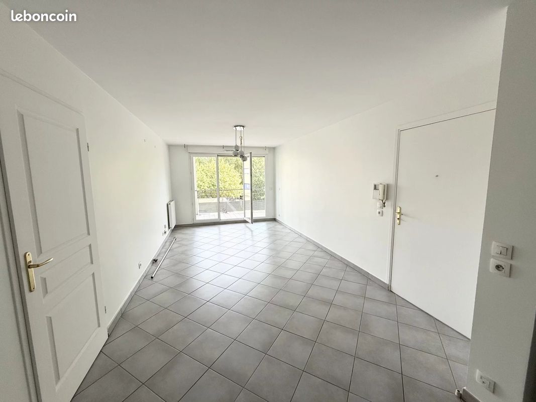 Appartement 2 pièces 50 m² · à Eybens · 50 m² · 805 €/mois