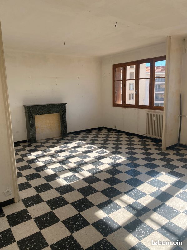 Appartement 4 pièces 85 m² · à Toulon · 85 m² · 132 000 €