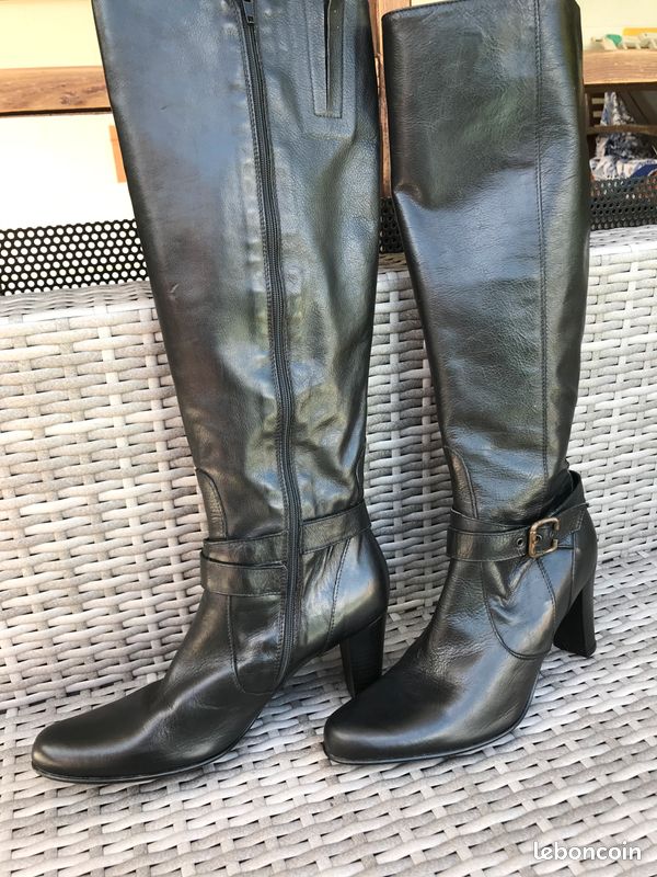 Bottes cuir noir quasi neuves (image 3)