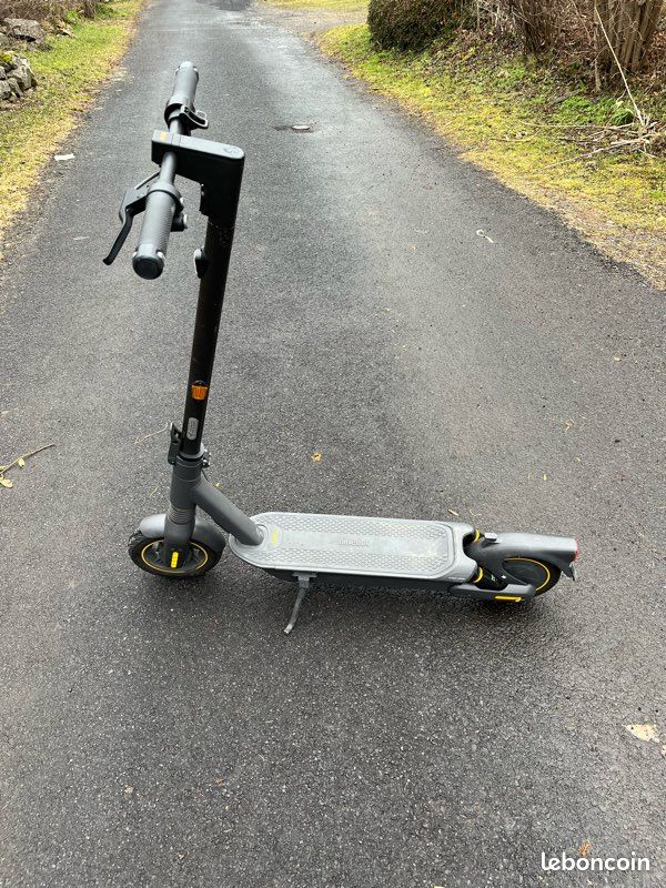 TROTINETTE ELECTRIQUE NINEBOOT KICKSCOOTER MAX G2 - Cité keur gorgui