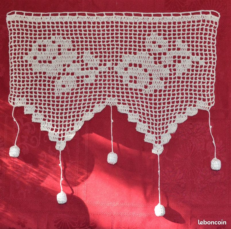 Brise -bise au crochet blanc " fleurs" (image 1)