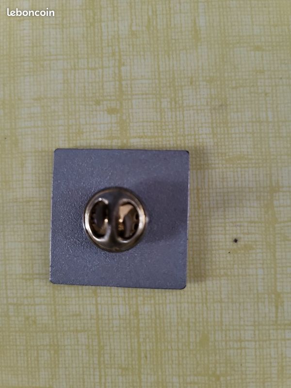 Pin's Vintage Rugby XV France, Rugby Club Les Mureaux, Collection (lot à Venir)