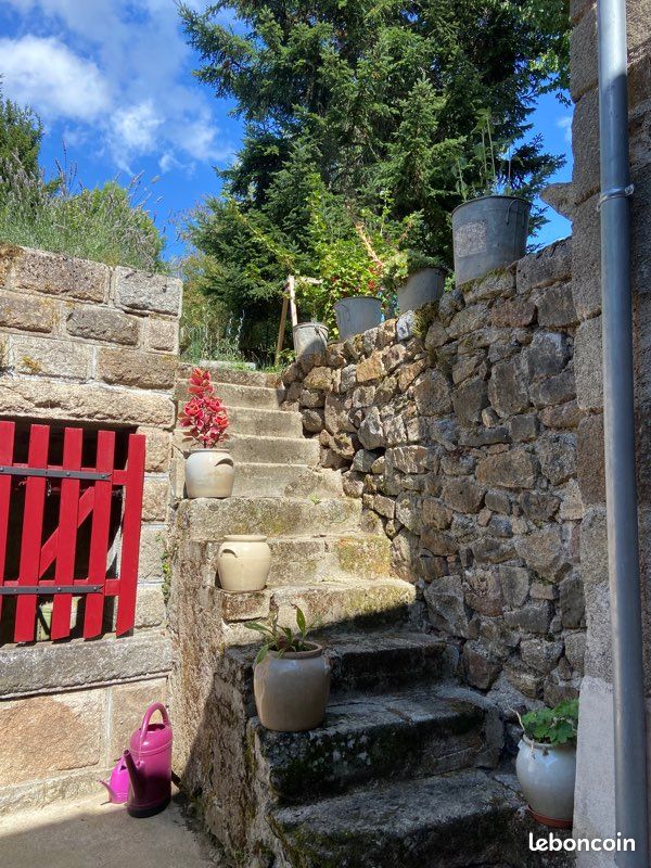 Maison 9 pièces 390 m² · à Felletin · 390 m² · 220 000 €